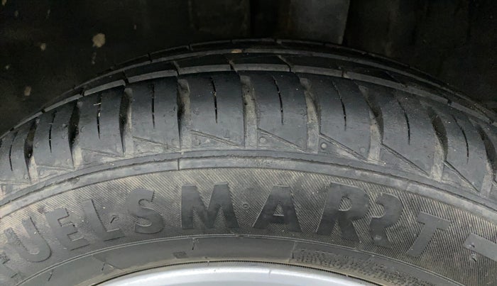 2019 Renault Kwid RXL, Petrol, Manual, 20,165 km, Left Rear Tyre Tread