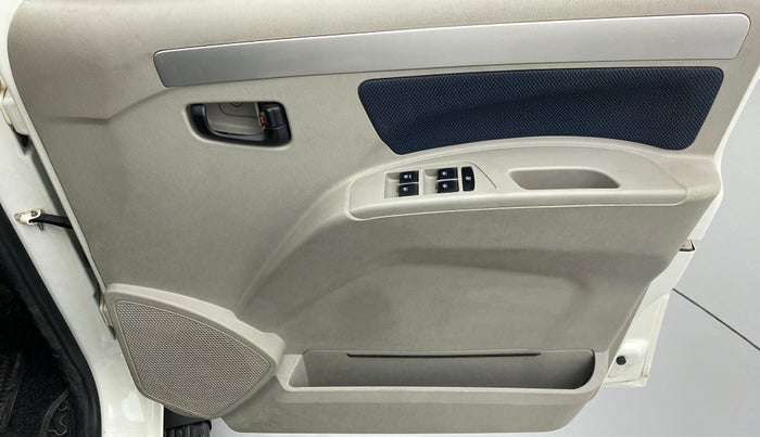 2020 Mahindra Scorpio S11, Diesel, Manual, 17,284 km, Driver Side Door Panels Control