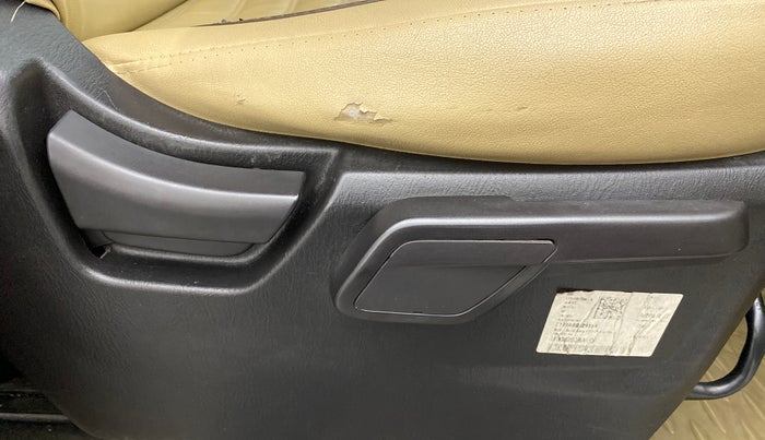 2015 Mahindra Scorpio S10 AT, Diesel, Automatic, 90,893 km, Driver Side Adjustment Panel