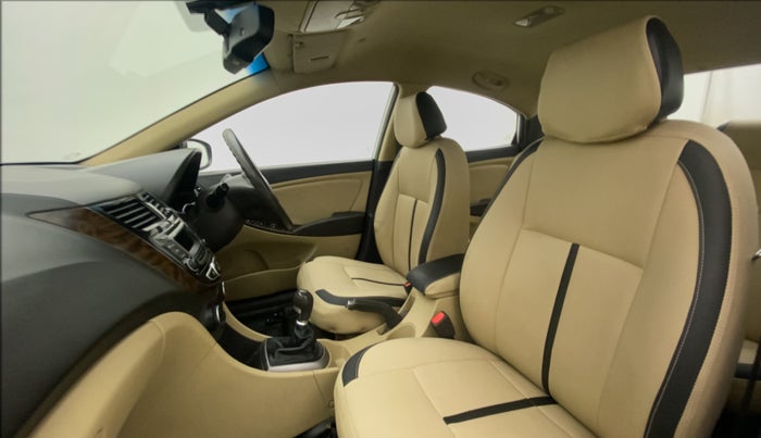 2016 Hyundai Verna FLUIDIC 1.6 CRDI S 4S, Diesel, Manual, 77,939 km, Right Side Front Door Cabin