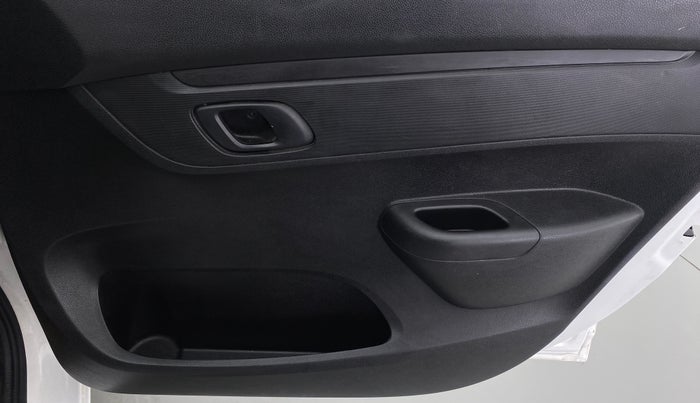 2017 Renault Kwid RXT, Petrol, Manual, 24,122 km, Driver Side Door Panels Control