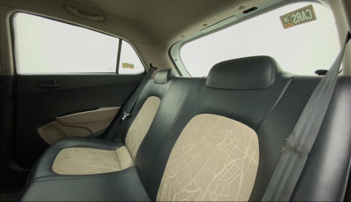 2017 Hyundai Grand i10 MAGNA AT 1.2 KAPPA VTVT, Petrol, Automatic, 58,652 km, Right Side Rear Door Cabin