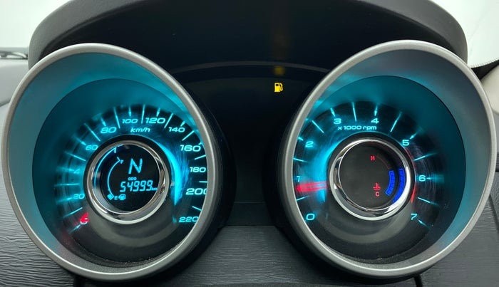 2018 Mahindra XUV500 W10, Diesel, Manual, 55,079 km, Odometer Image
