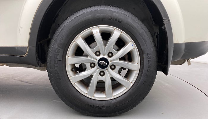 2018 Mahindra XUV500 W10, Diesel, Manual, 55,079 km, Left Rear Wheel