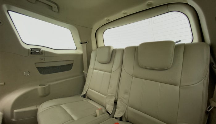 2018 Mahindra XUV500 W10, Diesel, Manual, 55,079 km, Third Seat Row ( optional )