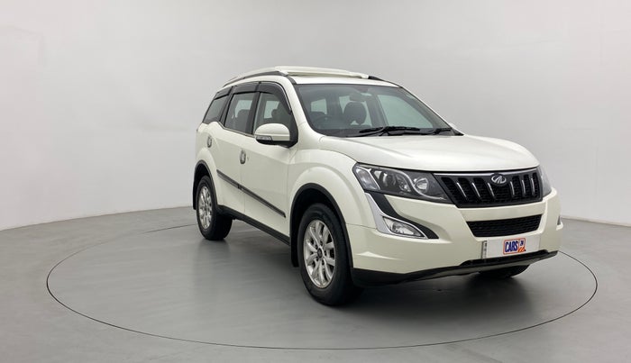 2018 Mahindra XUV500 W10, Diesel, Manual, 55,079 km, Right Front Diagonal