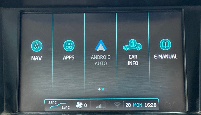 2018 Mahindra XUV500 W10, Diesel, Manual, 55,079 km, Apple CarPlay and Android Auto