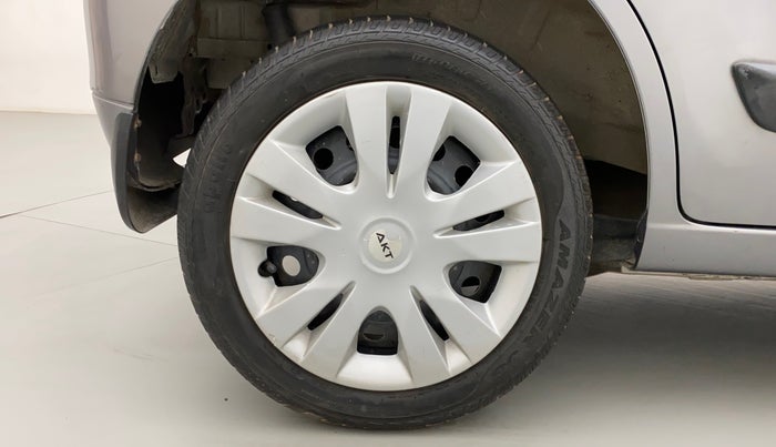 2016 Maruti Wagon R 1.0 VXI AMT, Petrol, Automatic, 65,727 km, Right Rear Wheel