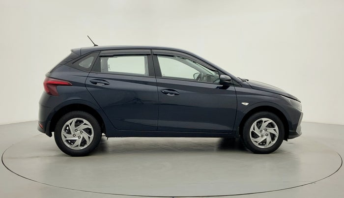 2021 Hyundai NEW I20 MAGNA 1.2 MT, Petrol, Manual, 3,011 km, Right Side View
