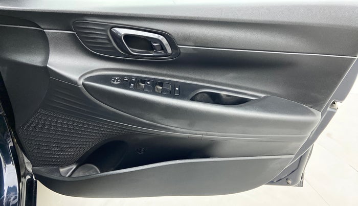 2021 Hyundai NEW I20 MAGNA 1.2 MT, Petrol, Manual, 3,011 km, Driver Side Door Panels Control