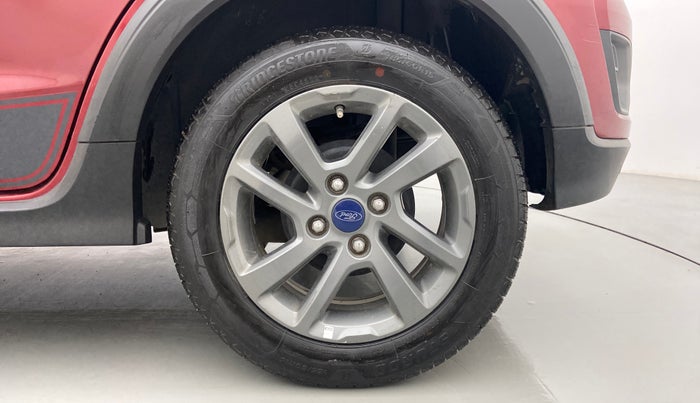 2018 Ford FREESTYLE TITANIUM 1.2 PETROL, Petrol, Manual, 54,380 km, Left Rear Wheel