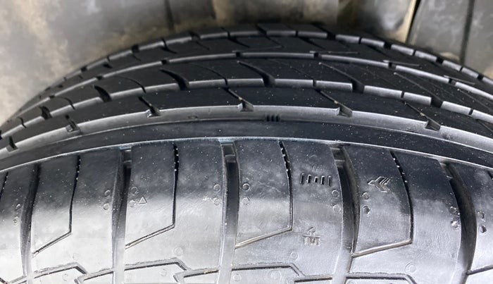 2019 Maruti S Cross ZETA 1.3, Diesel, Manual, 59,386 km, Left Rear Tyre Tread