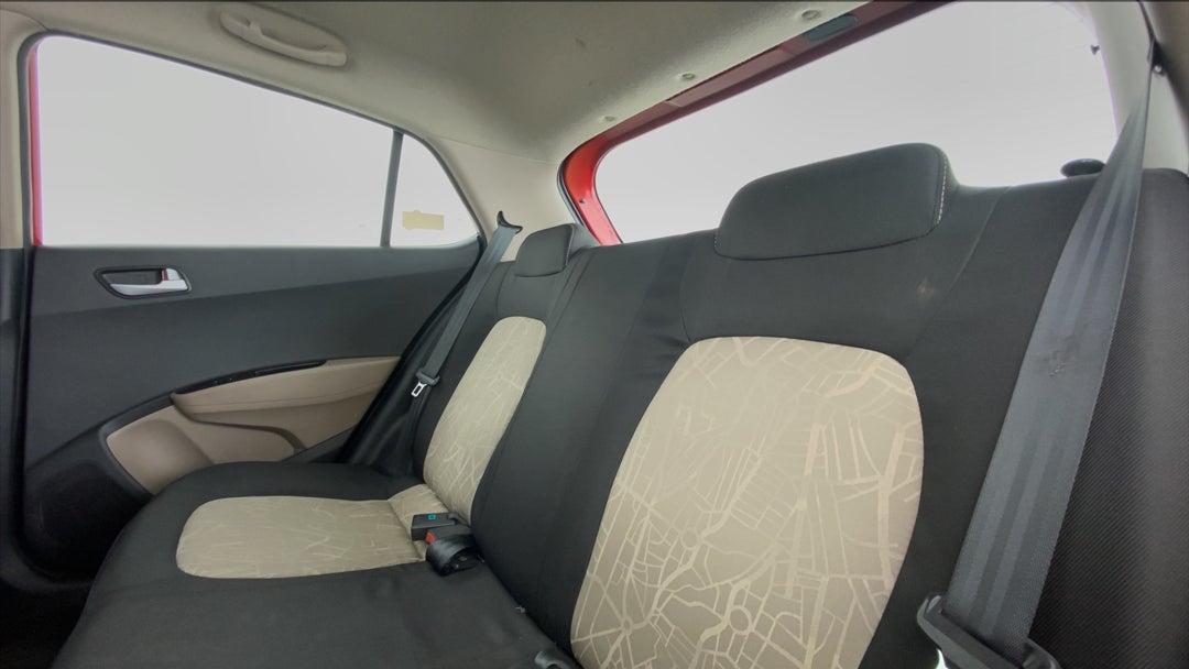 Right Side Rear Door Cabin