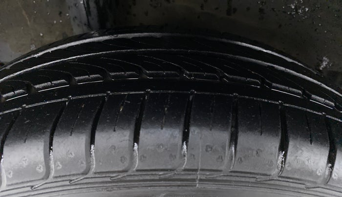 2016 Honda City V MT PETROL, Petrol, Manual, 30,149 km, Right Rear Tyre Tread