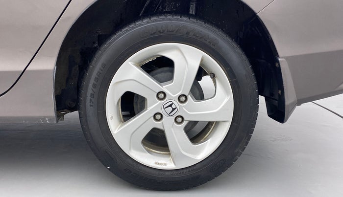 2016 Honda City V MT PETROL, Petrol, Manual, 30,149 km, Left Rear Wheel