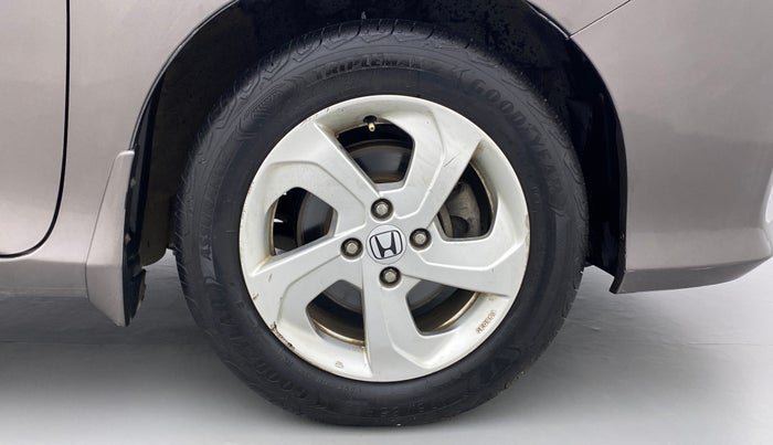 2016 Honda City V MT PETROL, Petrol, Manual, 30,149 km, Right Front Wheel