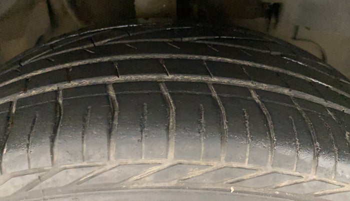 2018 Tata NEXON XZ PLUS PETROL, Petrol, Manual, 26,069 km, Right Front Tyre Tread