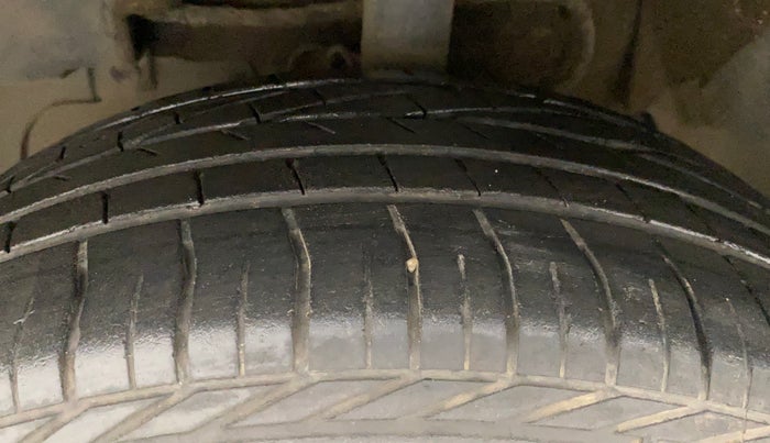 2018 Tata NEXON XZ PLUS PETROL, Petrol, Manual, 26,069 km, Left Front Tyre Tread