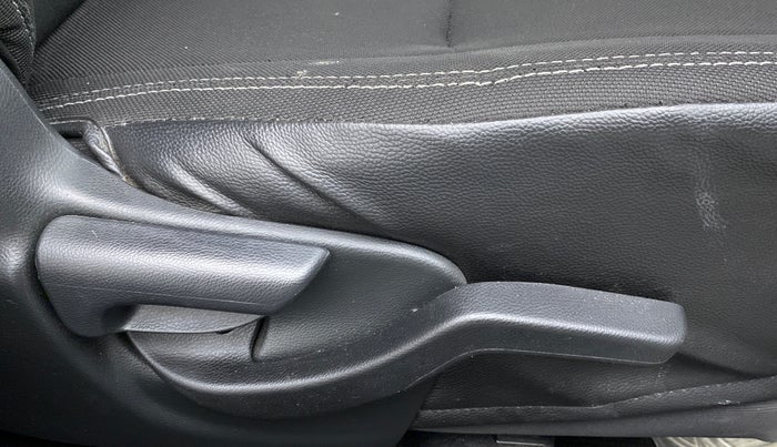 2018 Honda BR-V 1.5L I-VTEC S, Petrol, Manual, 15,662 km, Driver Side Adjustment Panel