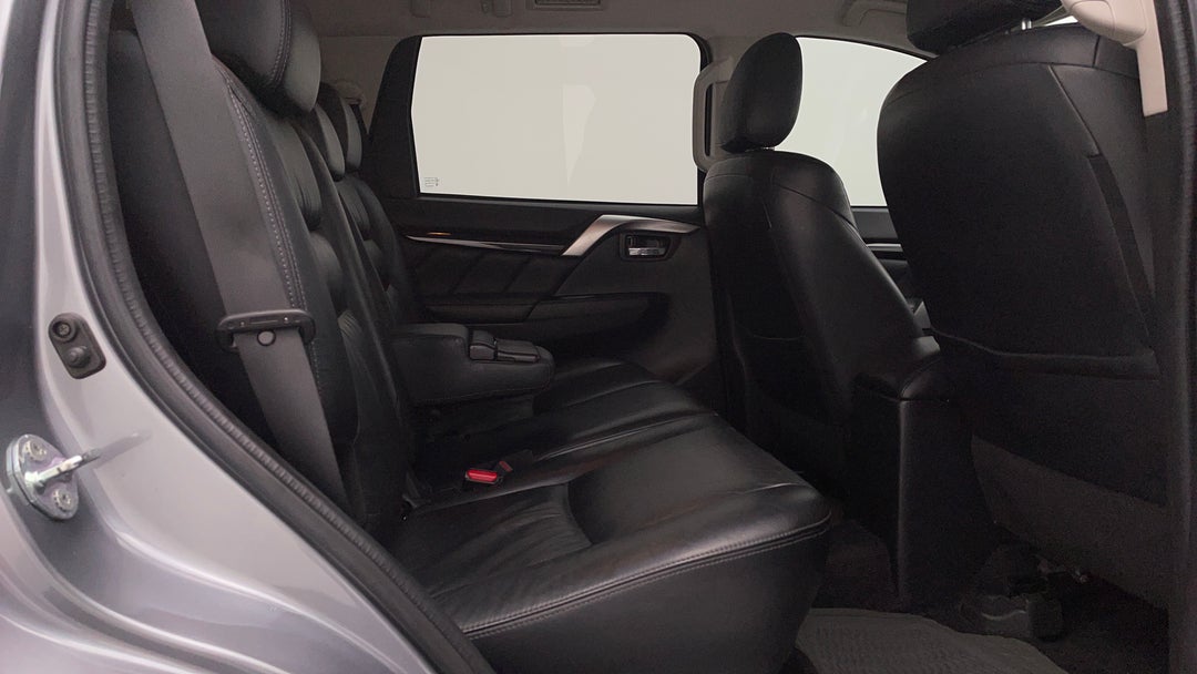 2016 Mitsubishi Pajero Sport Gls (4x4), Automatic, 100471 km, Right Side Rear Door Cabin View