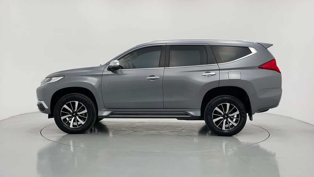 2016 Mitsubishi Pajero Sport Gls (4x4), Automatic, 100471 km, Left Side View