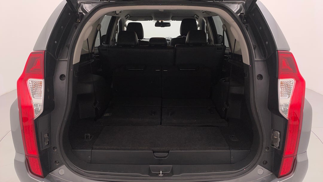 2016 Mitsubishi Pajero Sport Gls (4x4), Automatic, 100471 km, Boot Inside View