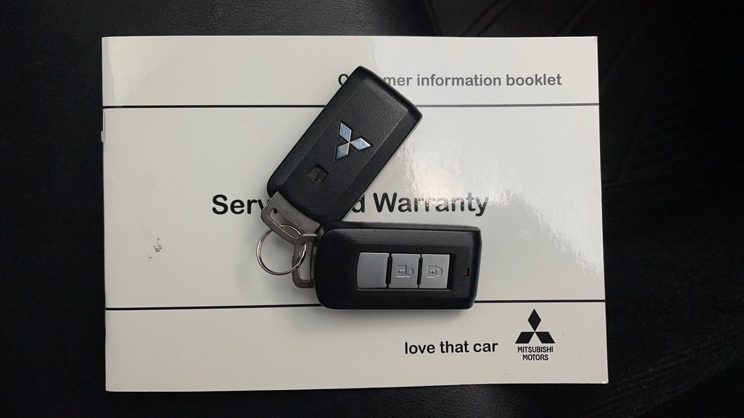 2016 Mitsubishi Pajero Sport Gls (4x4), Automatic, 100471 km, Key Close-up