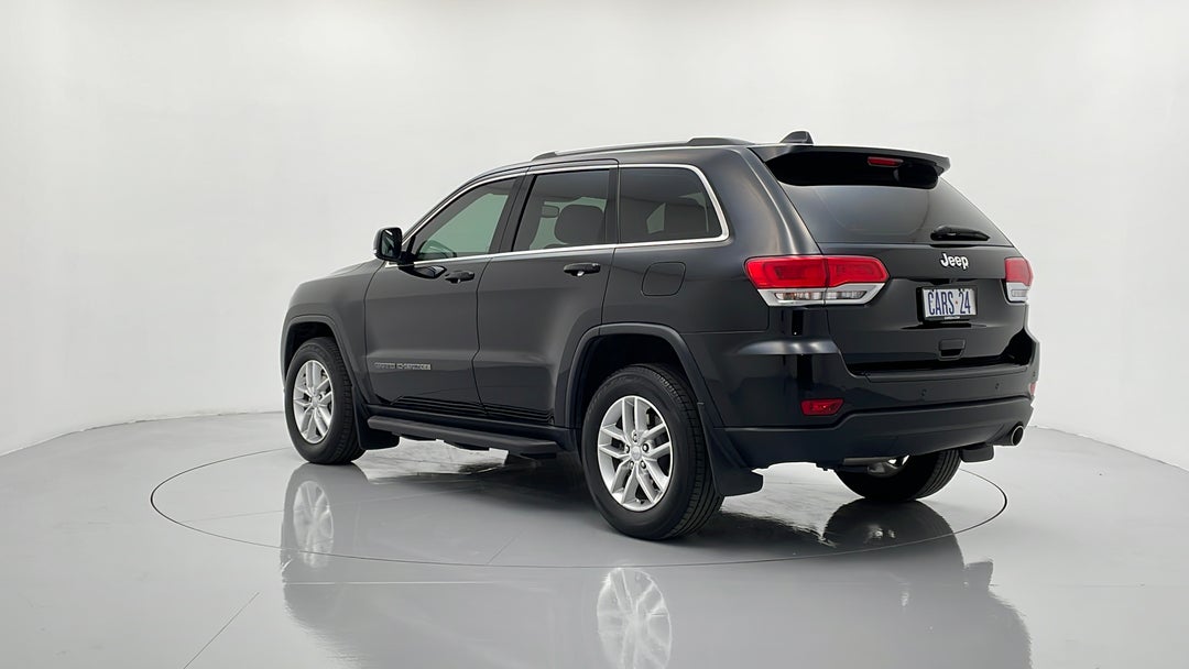 Left Back Diagonal (45- Degree) View