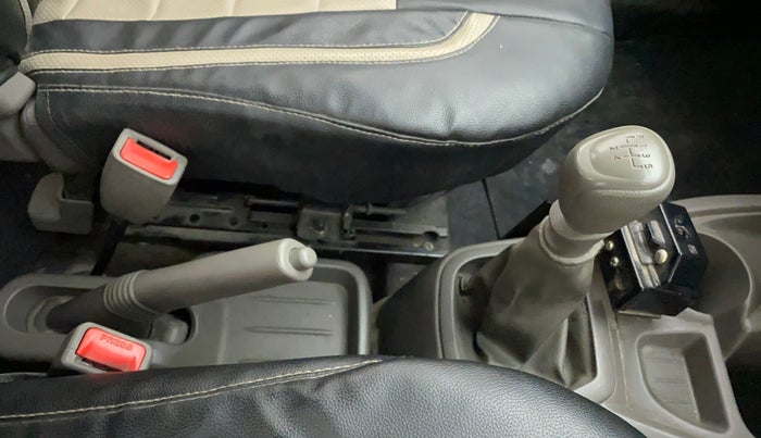 2016 Datsun Redi Go T, Petrol, Manual, 25,395 km, Gear Lever