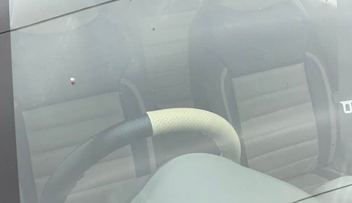 2016 Datsun Redi Go T, Petrol, Manual, 25,395 km, Front windshield - Minor spot on windshield