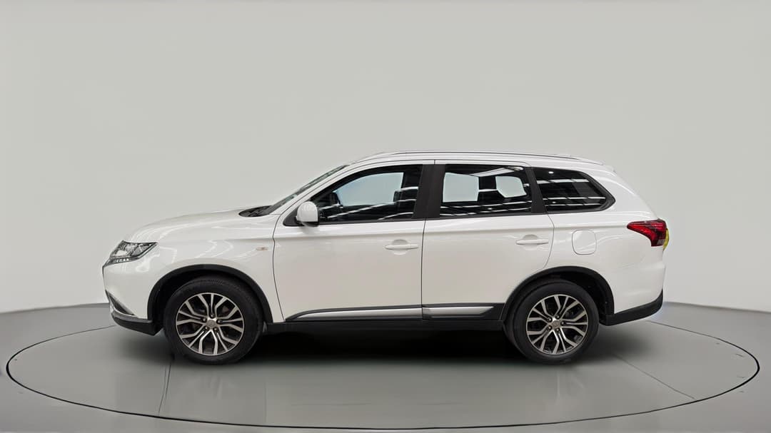 2017 Mitsubishi Outlander Es 7 Seat (2WD), Automatic, 94837 km, Left Side View