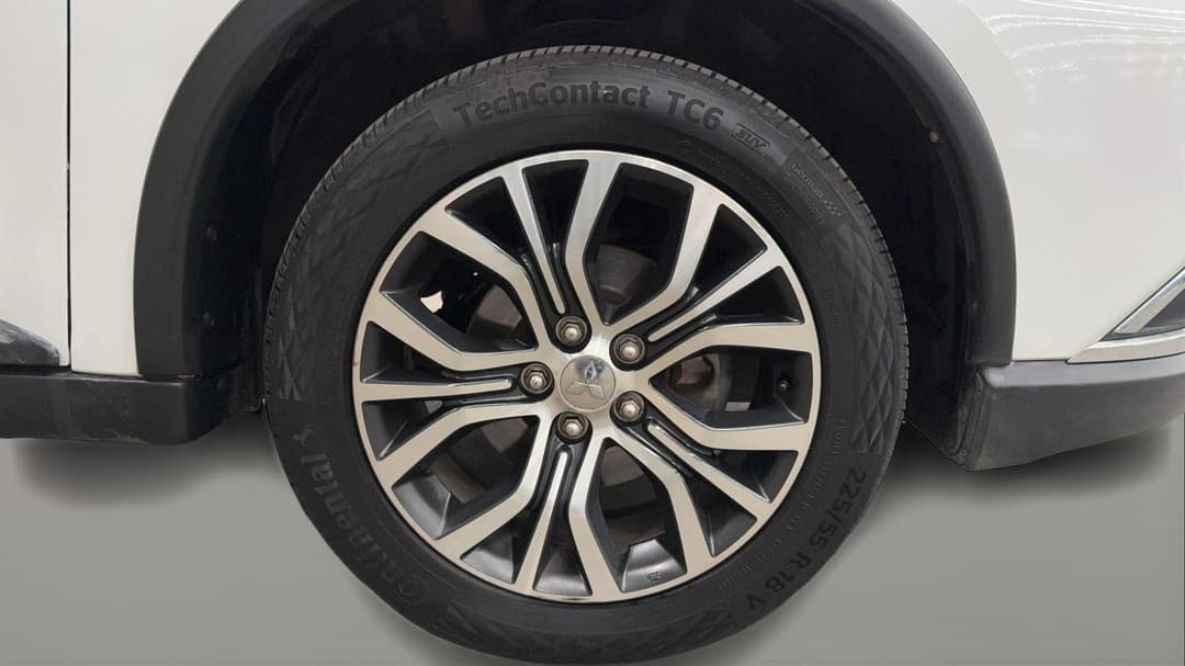 2017 Mitsubishi Outlander Es 7 Seat (2WD), Automatic, 94837 km, Right Front Wheel
