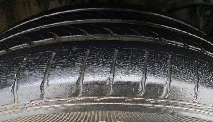 2013 Honda City V MT PETROL, Petrol, Manual, 28,129 km, Right Front Tyre Tread