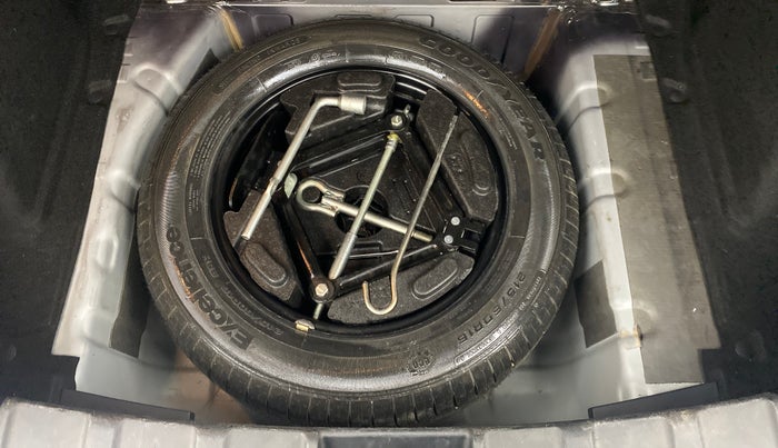 2018 Tata NEXON XZA+ 1.5 Dual Tone, Diesel, Automatic, 58,988 km, Spare Tyre