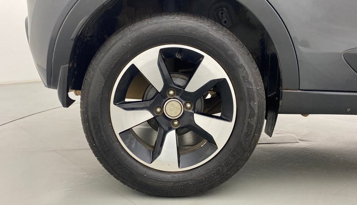 2018 Tata NEXON XZA+ 1.5 Dual Tone, Diesel, Automatic, 58,988 km, Right Rear Wheel
