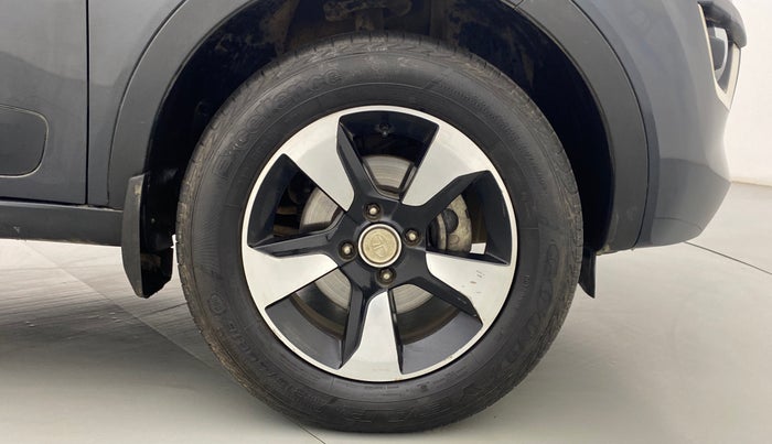 2018 Tata NEXON XZA+ 1.5 Dual Tone, Diesel, Automatic, 58,988 km, Right Front Wheel