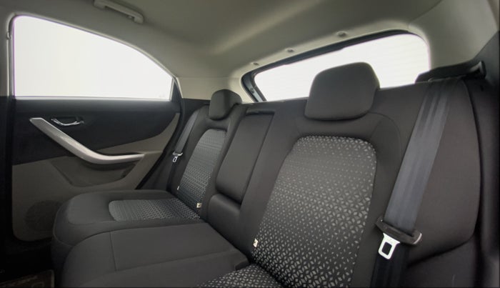 2018 Tata NEXON XZA+ 1.5 Dual Tone, Diesel, Automatic, 58,988 km, Right Side Rear Door Cabin