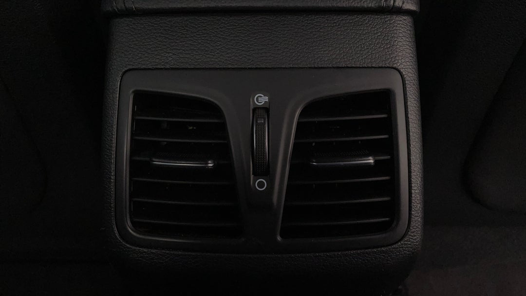 Rear A/C Vent