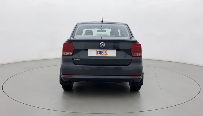 2017 Volkswagen Ameo HIGHLINE1.2L, Petrol, Manual, 64,061 km, Back/Rear