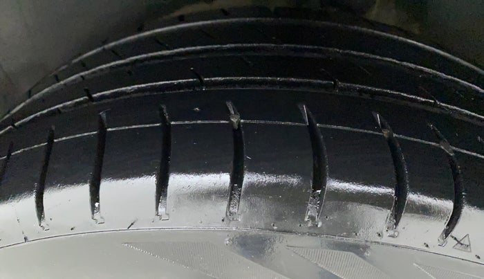 2017 Volkswagen Ameo HIGHLINE1.2L, Petrol, Manual, 64,061 km, Left Rear Tyre Tread
