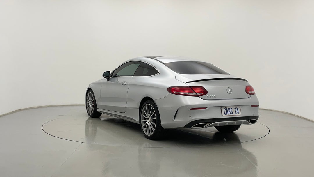 Left Back Diagonal (45- Degree) View