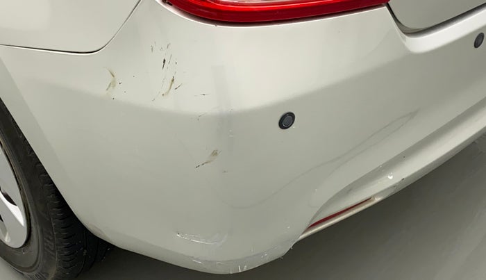 2018 Maruti Dzire LXI, Petrol, Manual, 30,052 km, Rear bumper - Minor scratches