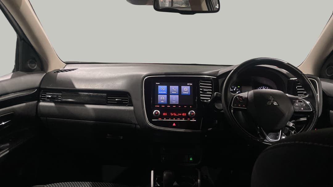 2021 Mitsubishi Outlander Es 7 Seat (2WD), Automatic, 69538 km, Dashboard View