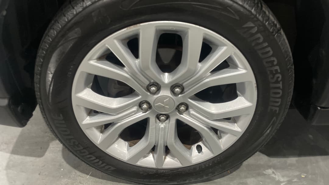 2021 Mitsubishi Outlander Es 7 Seat (2WD), Automatic, 69538 km, Left Front Wheel