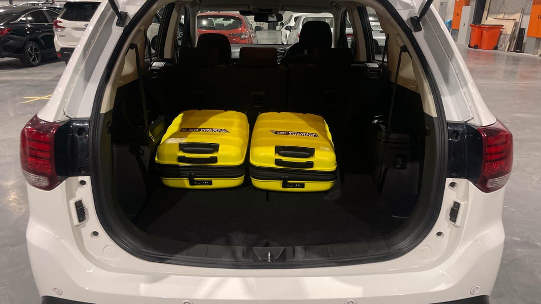 2021 Mitsubishi Outlander Es 7 Seat (2WD), Automatic, 69538 km, Boot Inside View with Luggage