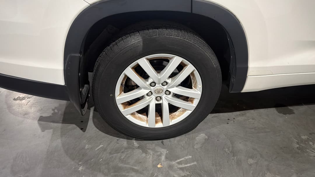 2015 Toyota Kluger Gx (4x2), Automatic, 130938 km, Right Rear Wheel