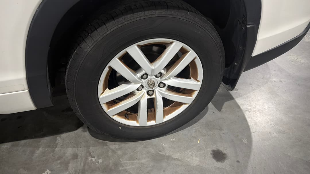 2015 Toyota Kluger Gx (4x2), Automatic, 130938 km, Left Rear Wheel