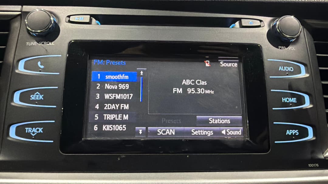 2015 Toyota Kluger Gx (4x2), Automatic, 130938 km, Infotainment System