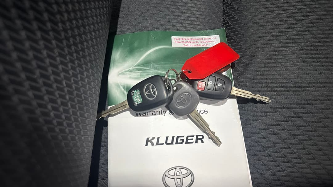 2015 Toyota Kluger Gx (4x2), Automatic, 130938 km, Key Close-up