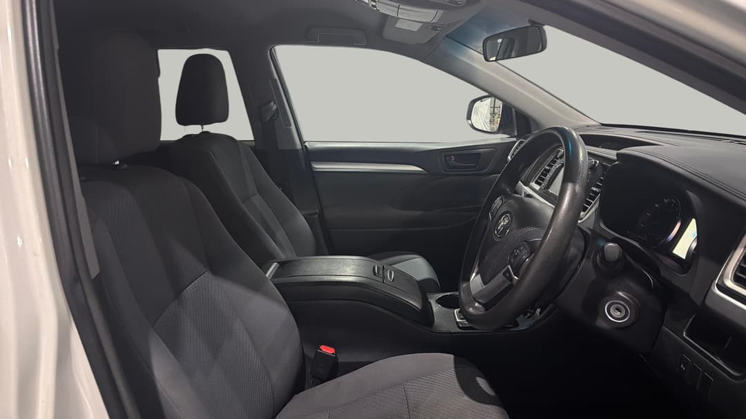 2015 Toyota Kluger Gx (4x2), Automatic, 130938 km, Right Side Front Door Cabin View